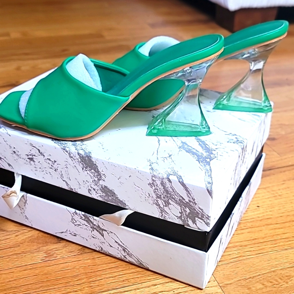Green sandal heels slip on summer sexy elegant sz 38 US 7.5 - Picture 3 of 6